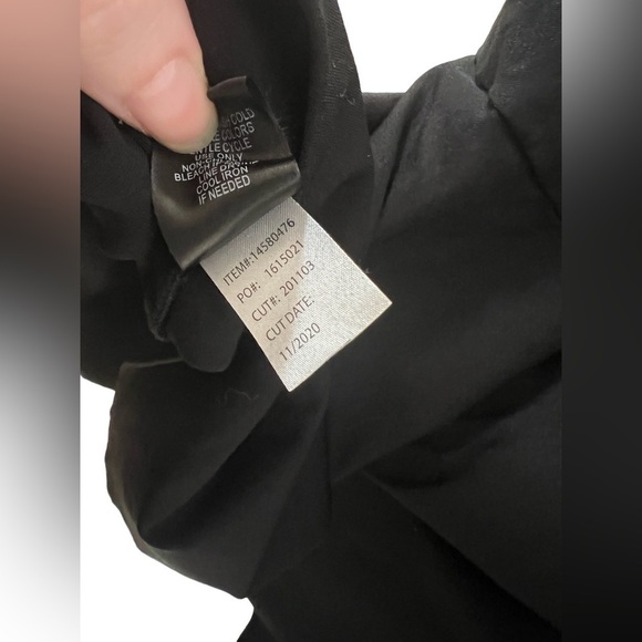 Torrid Peplum Bengaline Zipper Front
Tank in Black Size 5 (5X) Sweetheart Neck - Picture 5 of 5